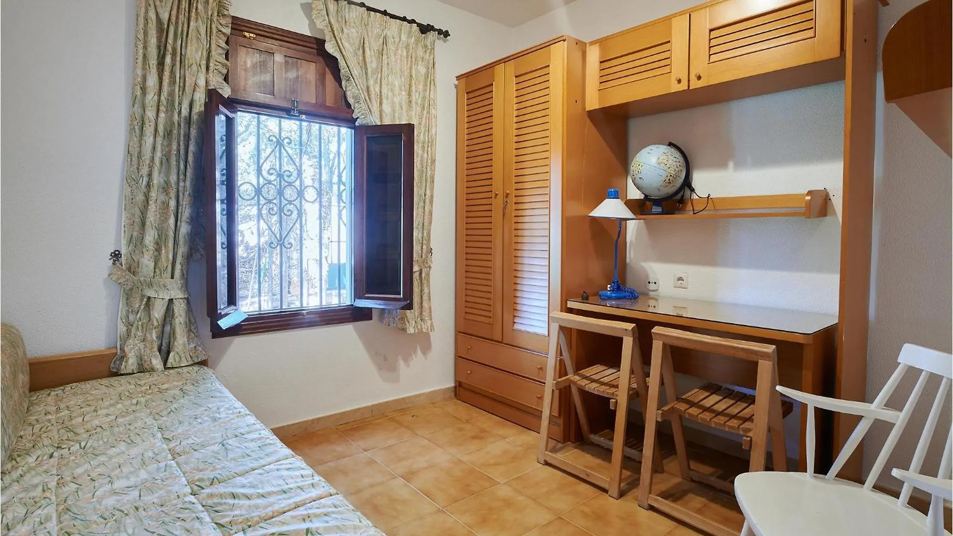 Amazing Home In Lucena With Outdoor Swimming Pool