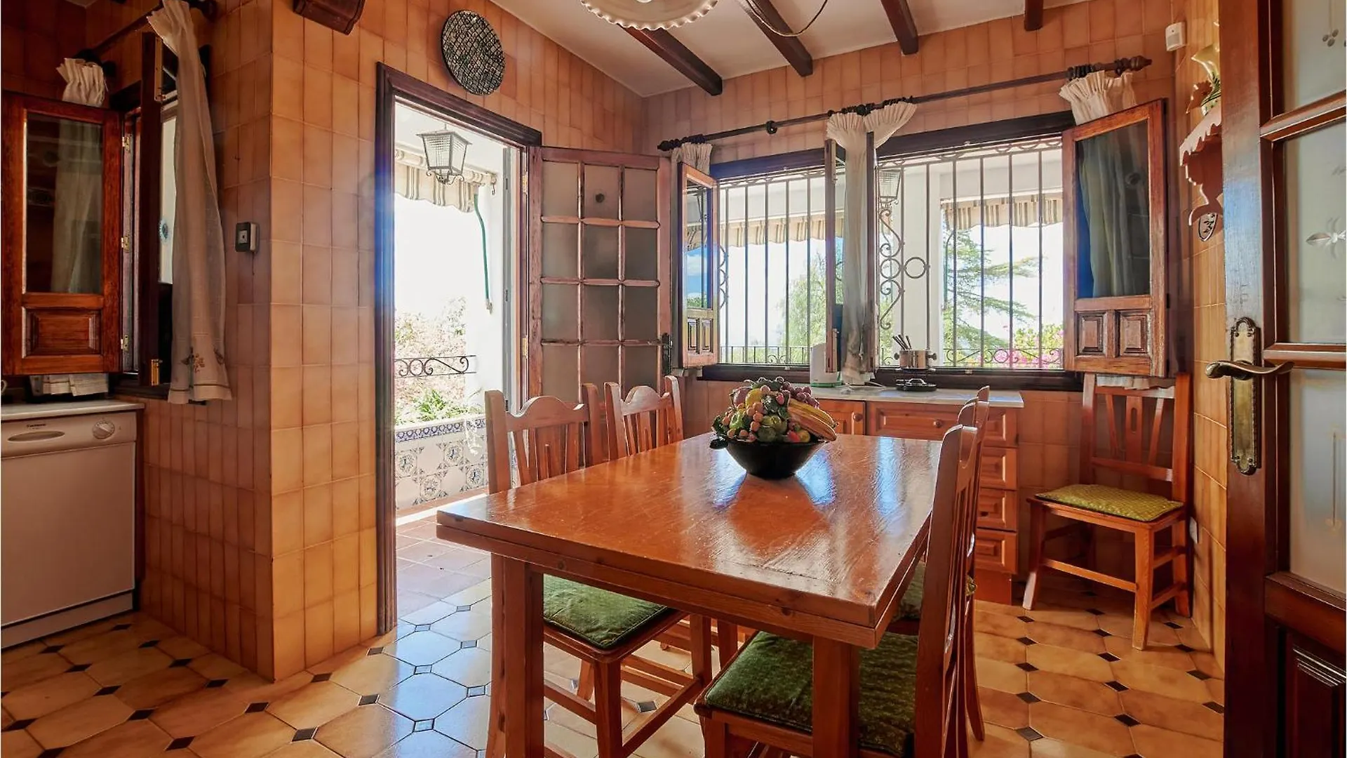 Amazing Home In Lucena With Outdoor Swimming Pool